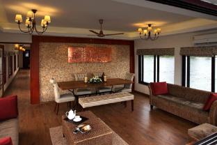 spice routes luxury cruise