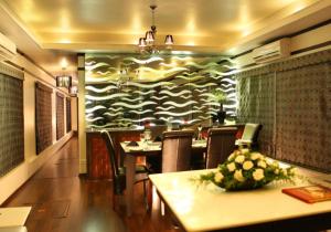 spice routes luxury cruise