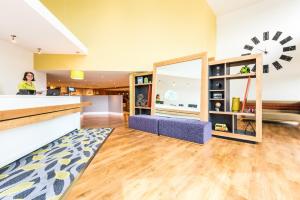 holiday inn lancaster by ihg