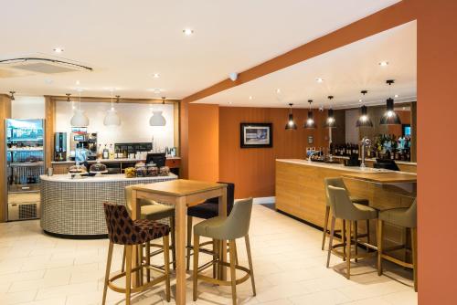 holiday inn lancaster by ihg
