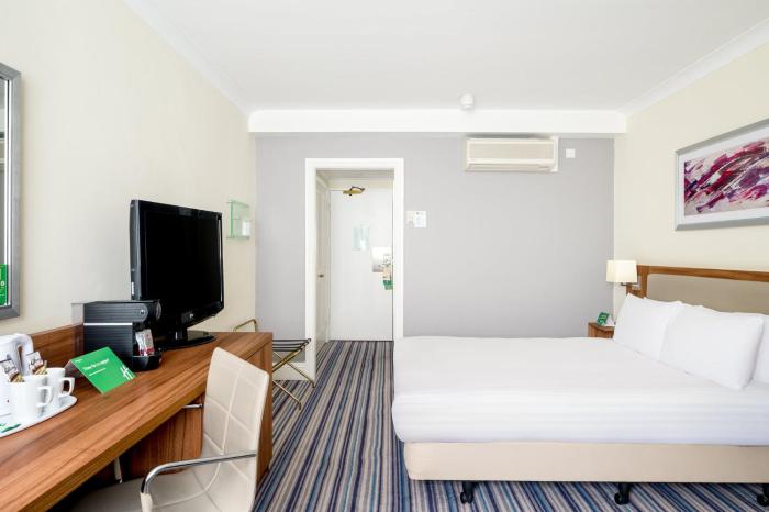 holiday inn lancaster by ihg