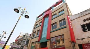 hotel sahu near kashi vishwanath temple gate