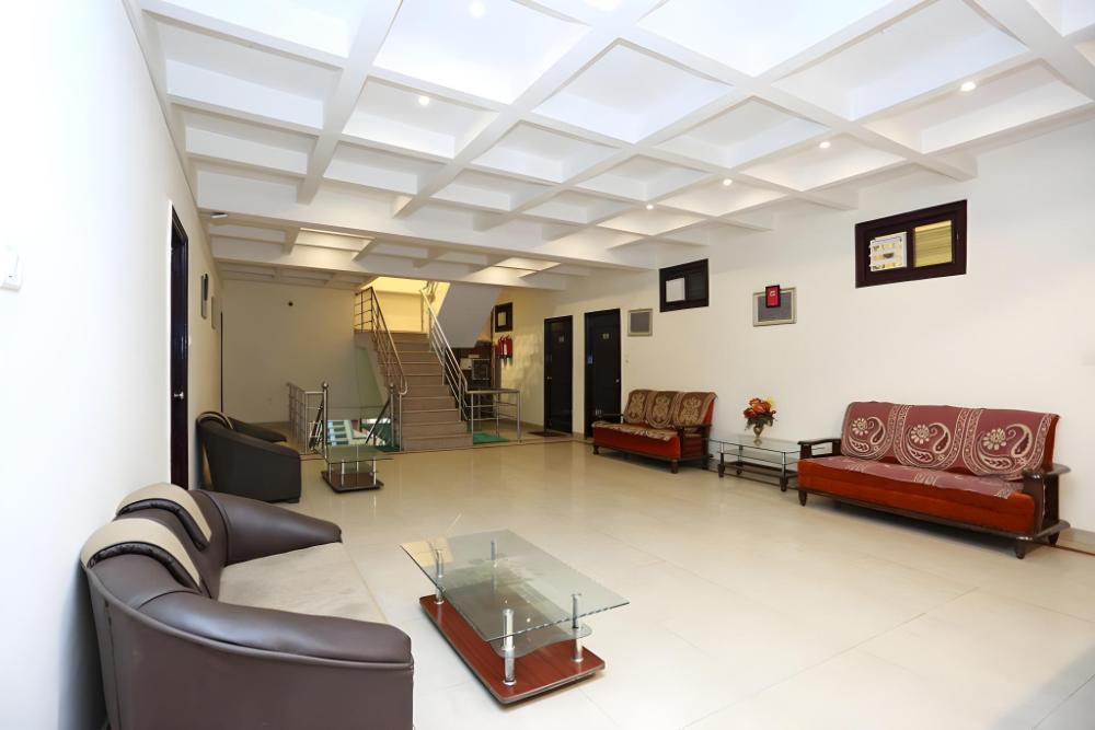 hotel sahu near kashi vishwanath temple gate