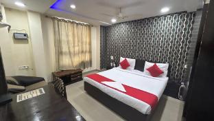 hotel sahu near kashi vishwanath temple gate