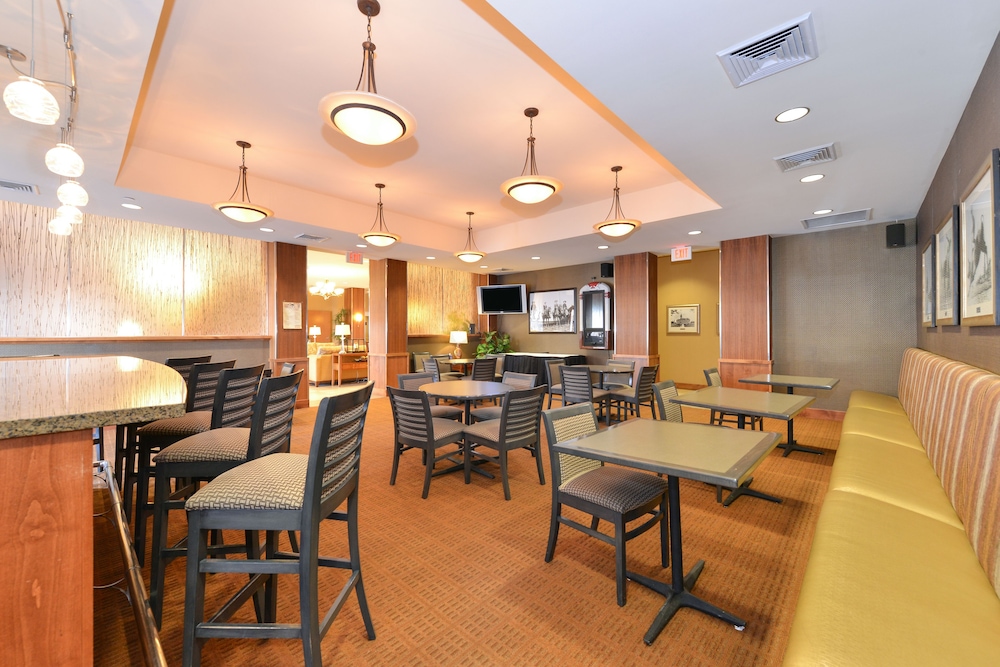 holiday inn laramie by ihg