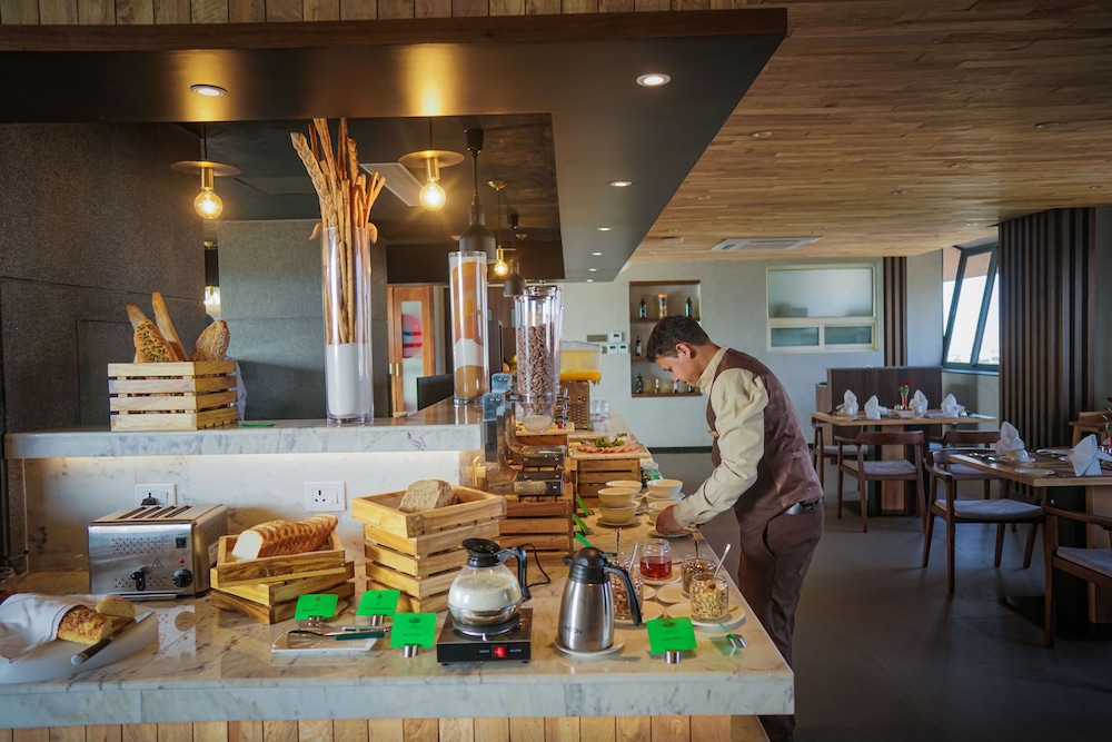 hotel barahi kathmandu