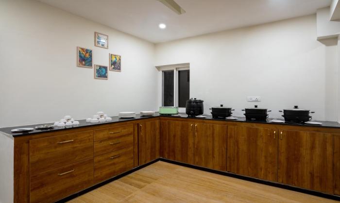 treebo purva crest gachibowli dlf