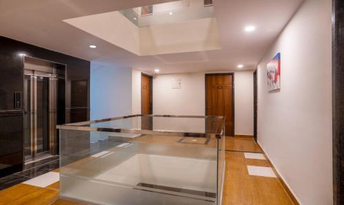 treebo purva crest gachibowli dlf