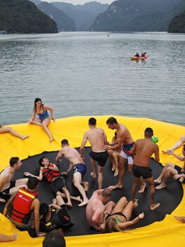 booze party cruise