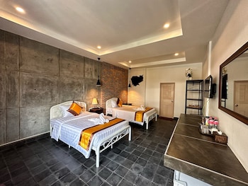 sun chakra boutique hotel