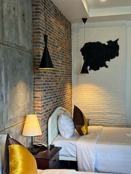 sun chakra boutique hotel