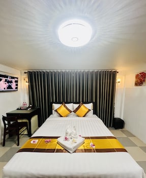 sun chakra boutique hotel