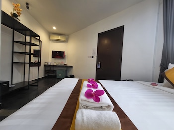 sun chakra boutique hotel