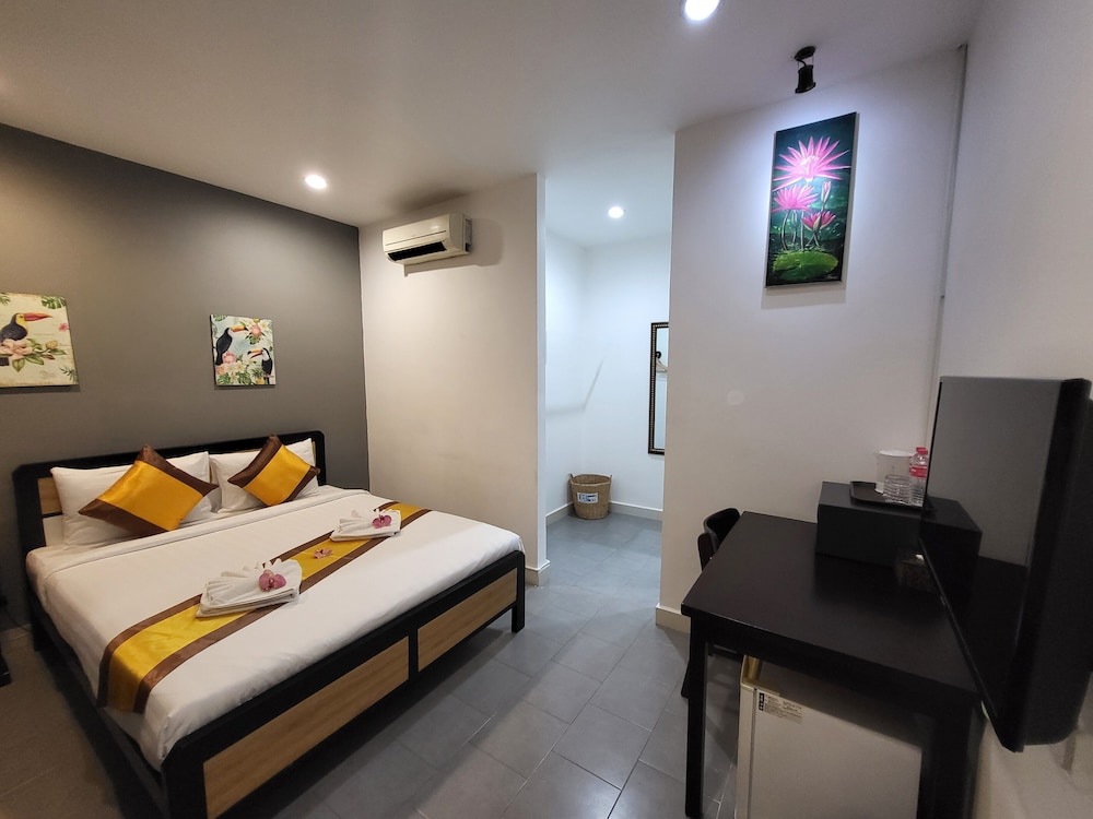 sun chakra boutique hotel