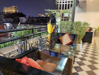 sun chakra boutique hotel