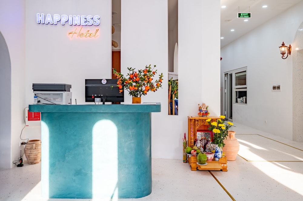 happiness hotel
