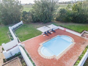 sunset farm stellenbosch