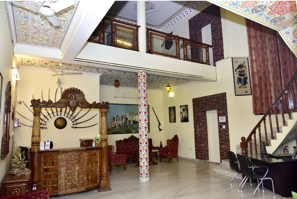 hotel radoli house