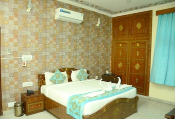 hotel radoli house