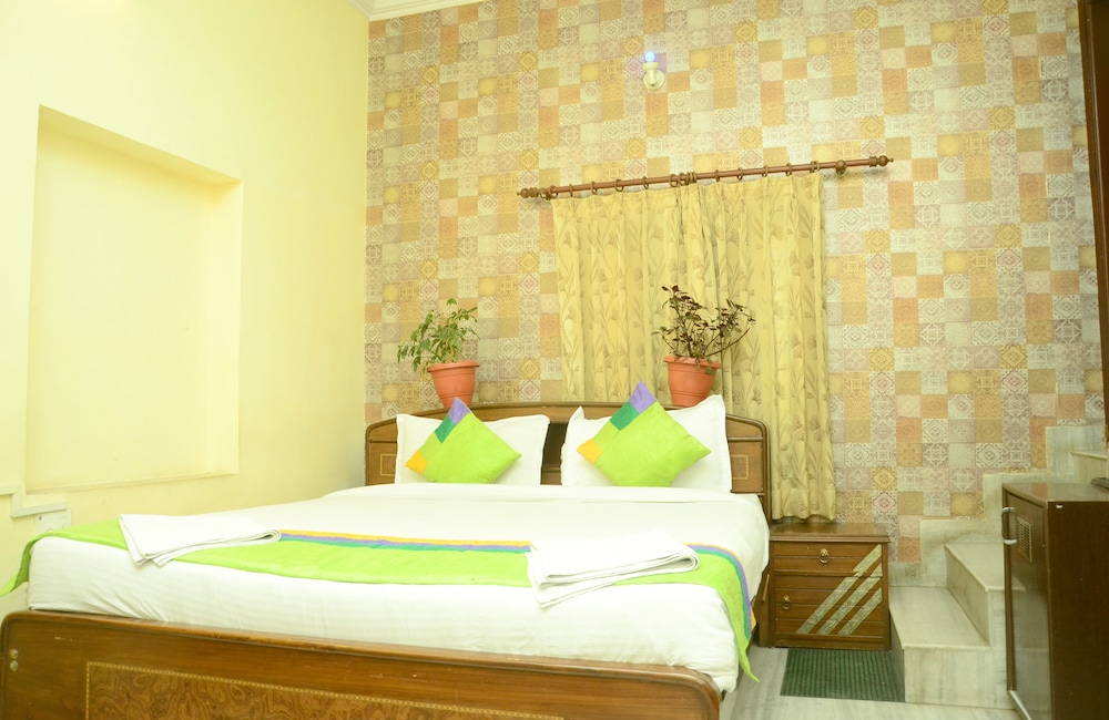 hotel radoli house