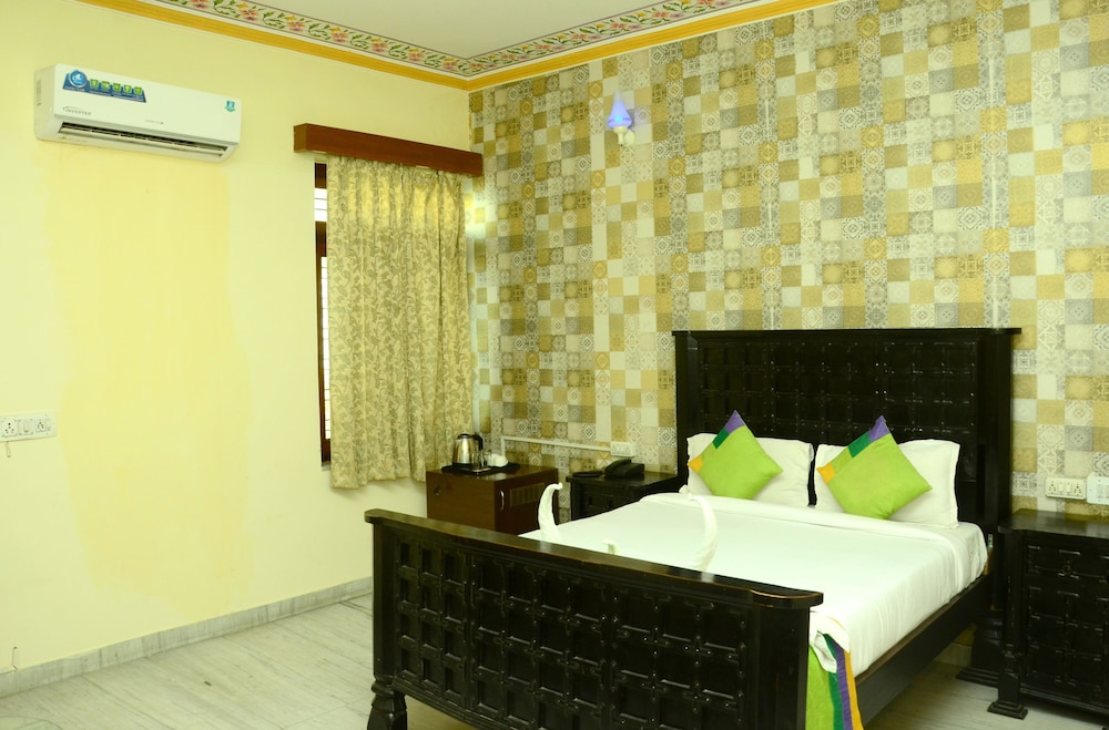 hotel radoli house