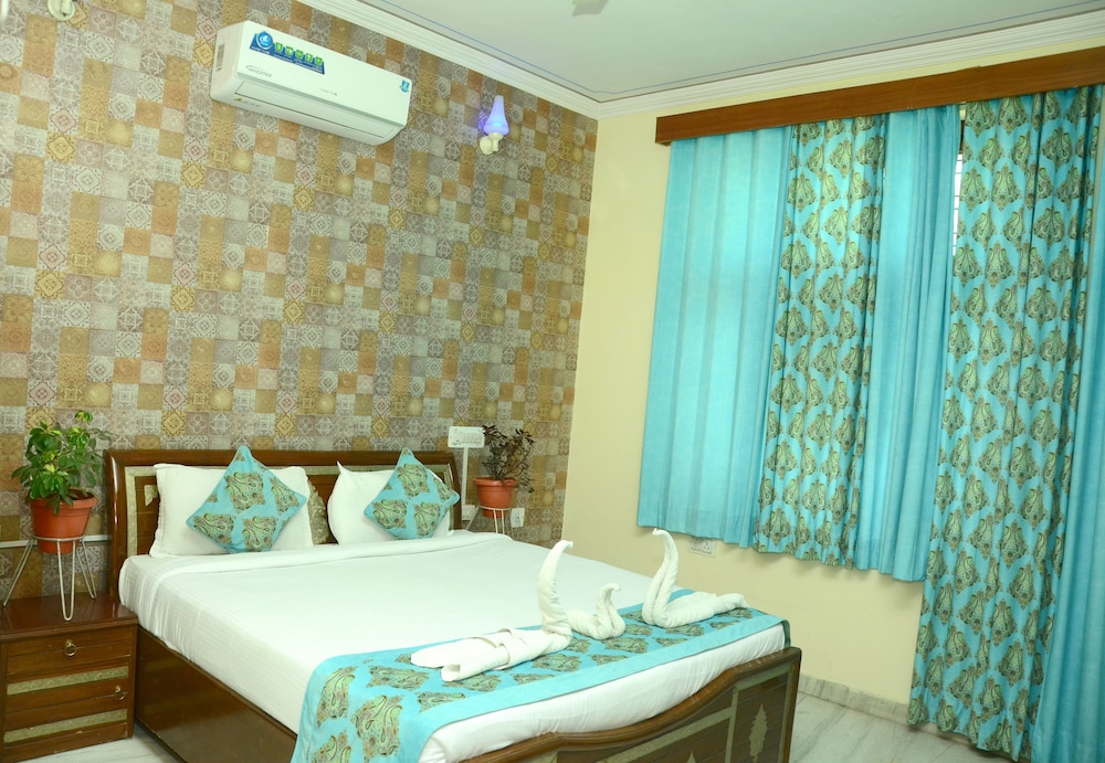 hotel radoli house