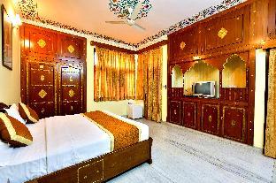 hotel radoli house