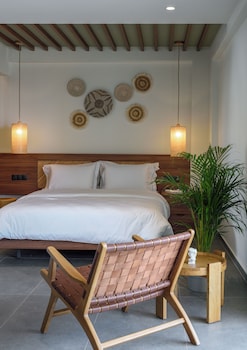 amyntas seafront hotel