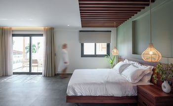amyntas seafront hotel
