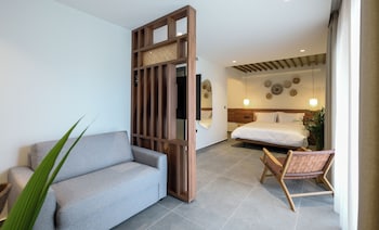 amyntas seafront hotel