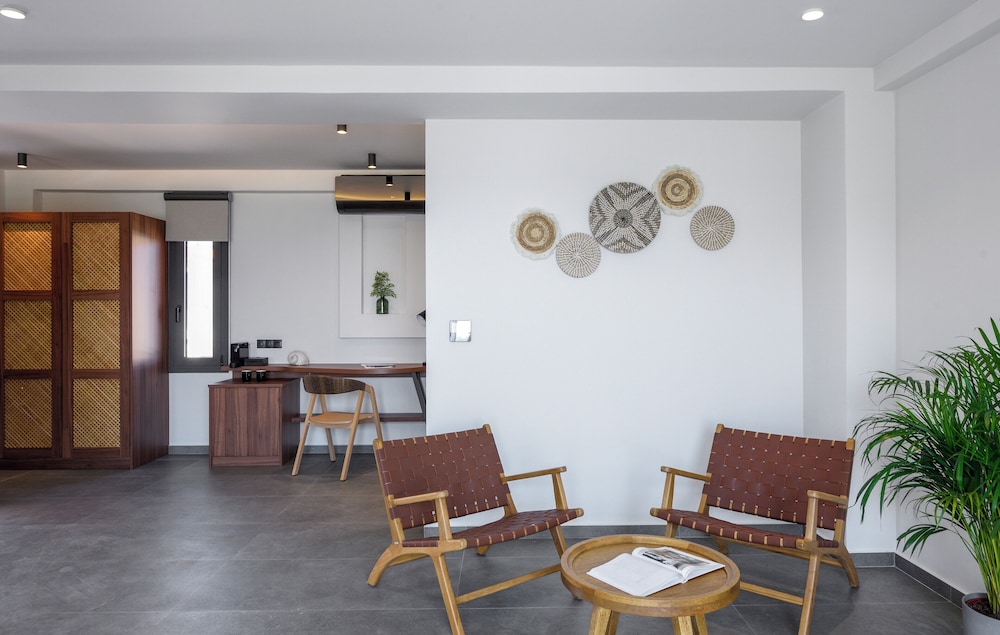 amyntas seafront hotel