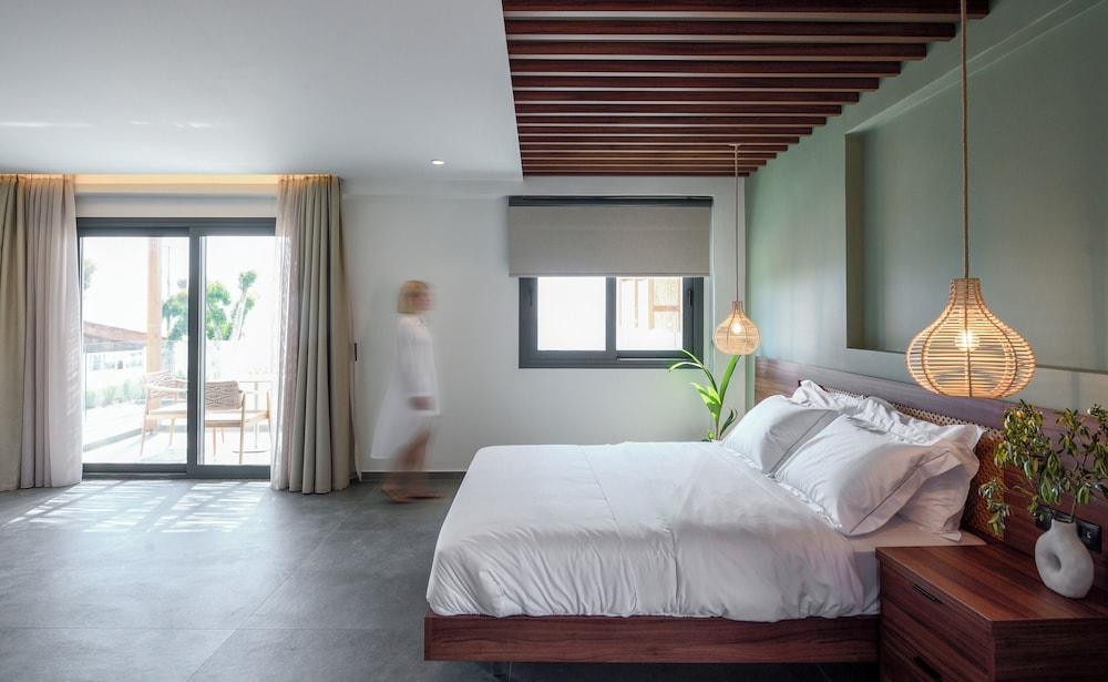 amyntas seafront hotel
