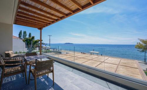 amyntas seafront hotel