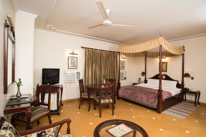 lmb hotel