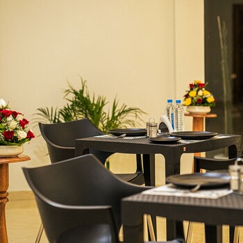 The Havelock Hotel, Vijay Nagar,Indore>>Bhanvarkuan,4 star