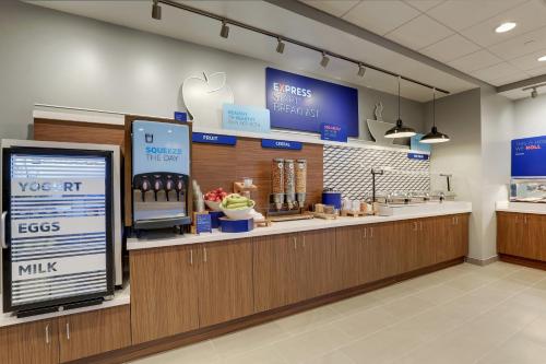 holiday inn express holly springs raleigh area an ihg hotel