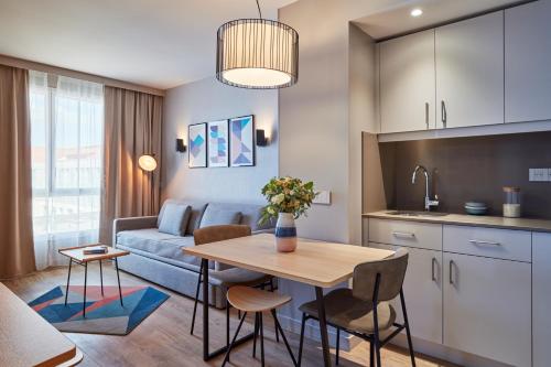 Aparthotel Adagio Toulouse Centre La Grave,Saint-Cyprien>>Merville,3 star