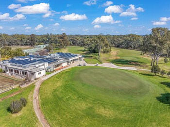 Comfort Suites Clubarham Golf Resort,Australia>>Barham,3.5 star
