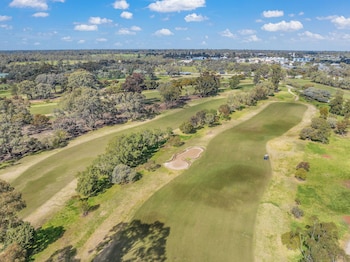 Comfort Suites Clubarham Golf Resort,Australia>>Barham,3.5 star