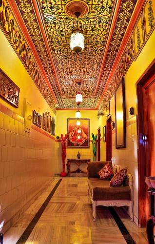 hotel pearl palace