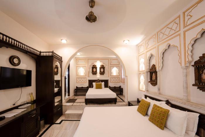 hotel pearl palace