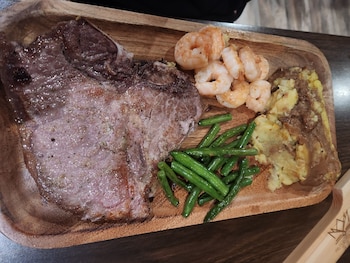 Delta Queen Lodge Bar Restaurant,United States Of America>>Isleton,3.5 star
