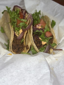 Delta Queen Lodge Bar Restaurant,United States Of America>>Isleton,3.5 star