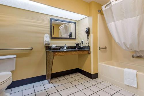 quality inn laurinburg