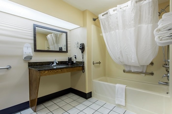 quality inn laurinburg