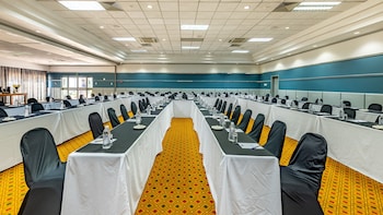 african sky hotels harrismith inn