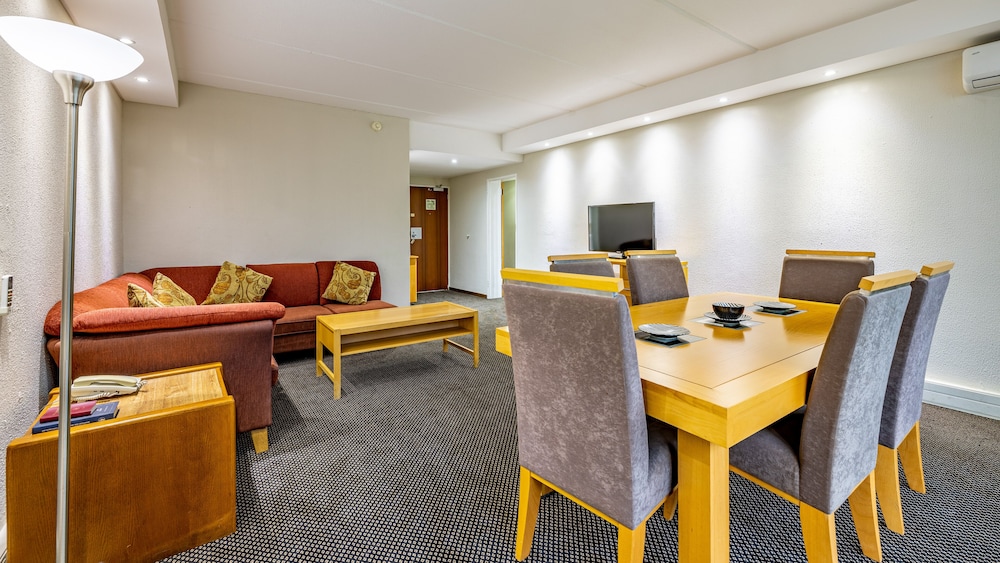 african sky hotels newcastle inn