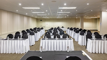 african sky hotels newcastle inn