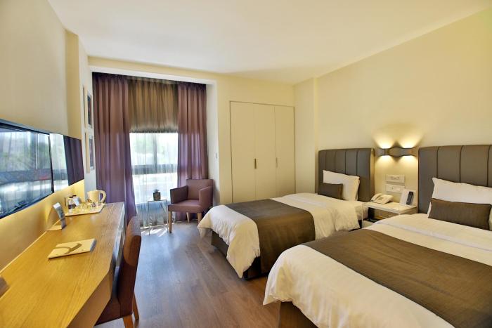 alqasr metropole hotel