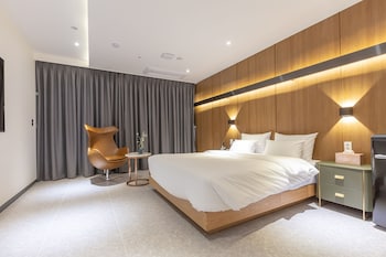 nomad hotel